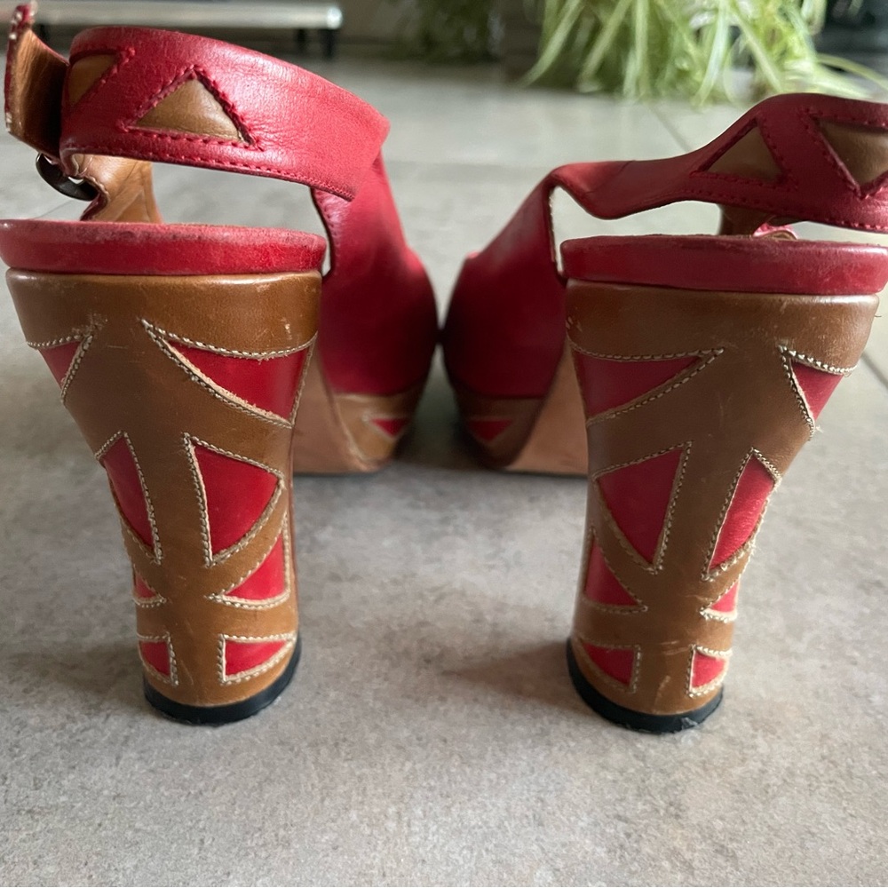 Fluevog Miracle Platforms Bunford slingback heels tan red 10.5 VGUC - Picture 6 of 8